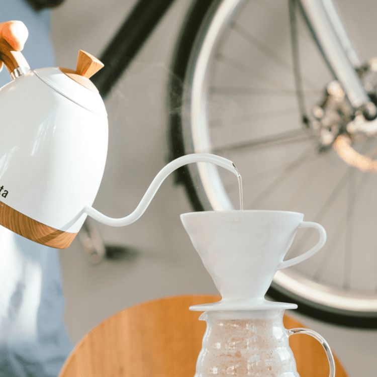 Hario V60 Ceramic Dripper in White for Perfect Home Coffee Brewing - Hario Japan - Coffee Hit